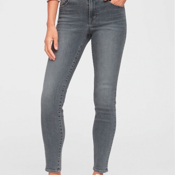 Gap Midrise Universal Legging Jeans 